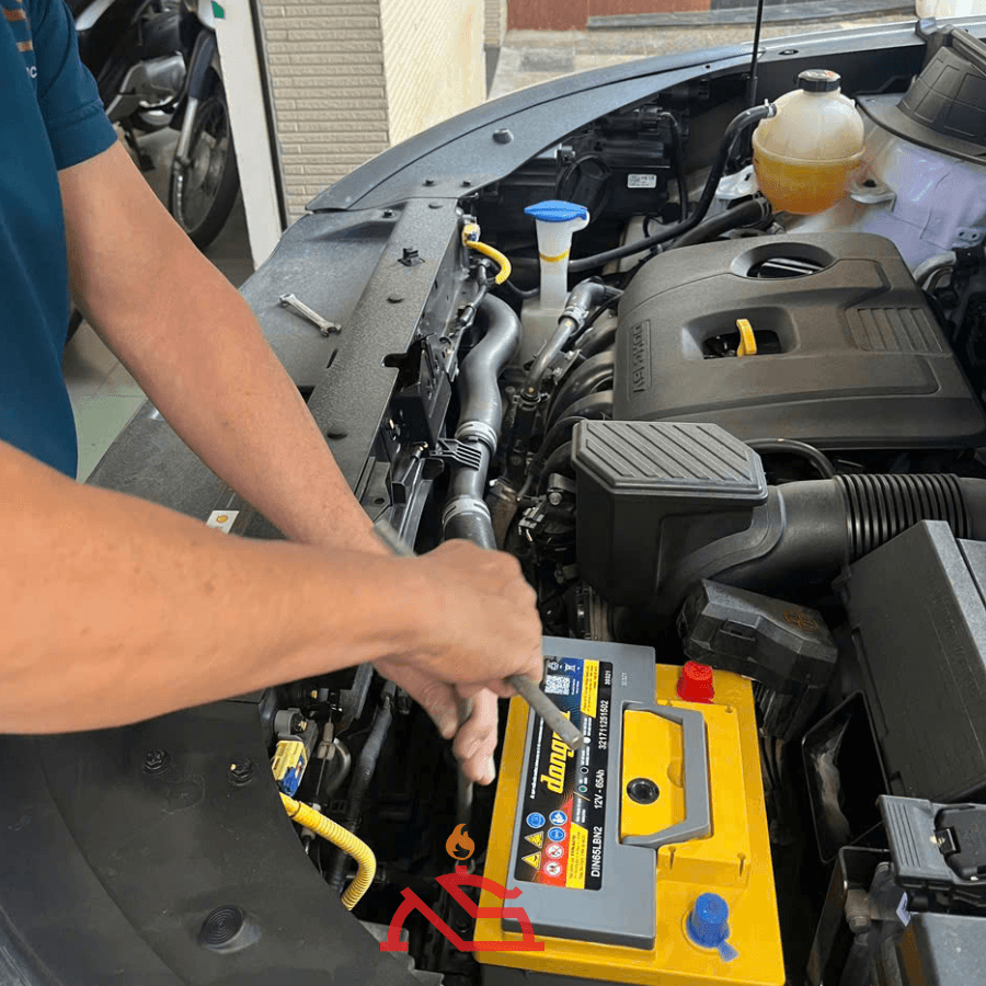 Thay ắc quy xe bán tải Vũng Tàu – Dịch vụ thay tận nơi nhanh chóng